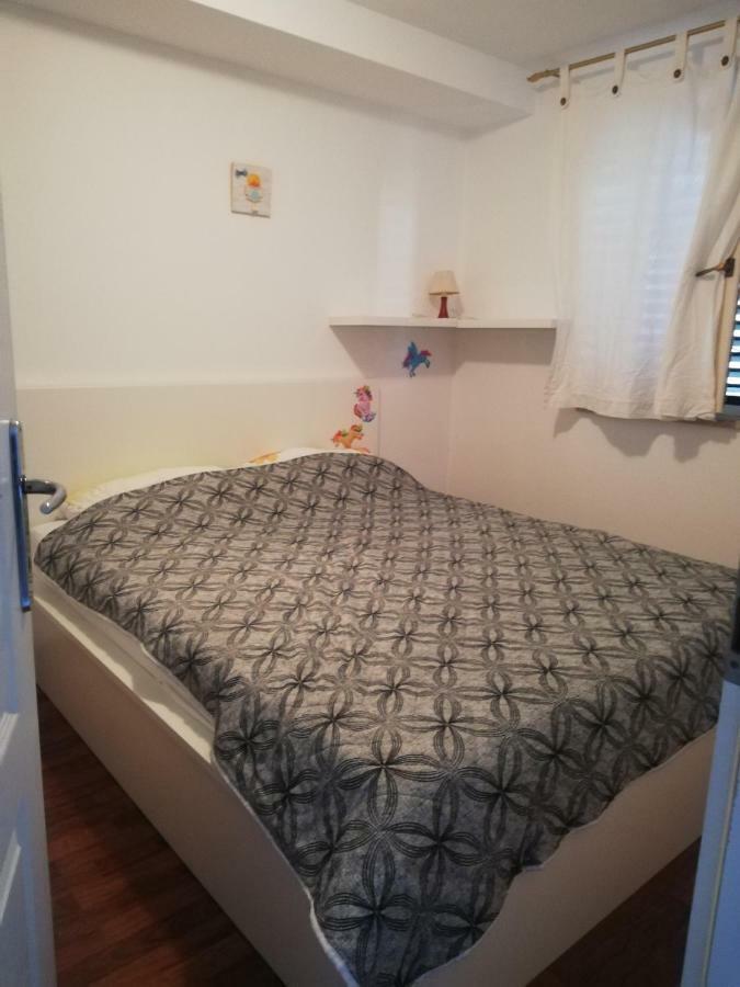 Apartman Natasa Мали-Лошинь Экстерьер фото