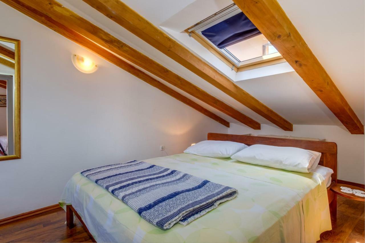 Apartman Natasa Мали-Лошинь Экстерьер фото