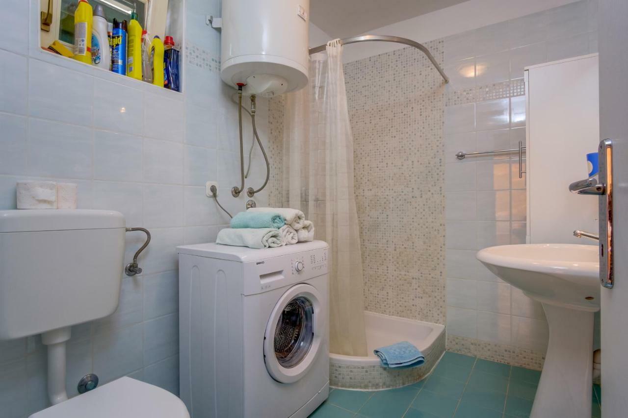 Apartman Natasa Мали-Лошинь Экстерьер фото